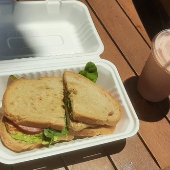 Beach Cities Cafe - Chicken Sandwich and Smoothie - Cafes Near Me - Redondo Beach, California Beach Cities Cafe - Chicken Sandwich and Smoothie - Cafes Near Me - Redondo Beach, California