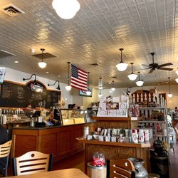 Jarrettsville Creamery & Deli - Interior