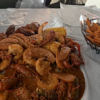 Hot N Juicy Crawfish - Get your Feet Wet Boil - Seafood Near Me - Phoenix, Arizona Hot N Juicy Crawfish - Get your Feet Wet Boil - Seafood Near Me - Phoenix, Arizona