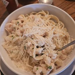 Fettuccine Alfredo with Shrimp Fettuccine Alfredo with Shrimp