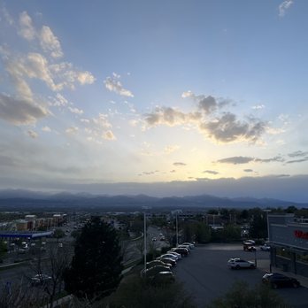 Cliff Dining Pub - Sushi Bars Near Me - Draper, Utah
