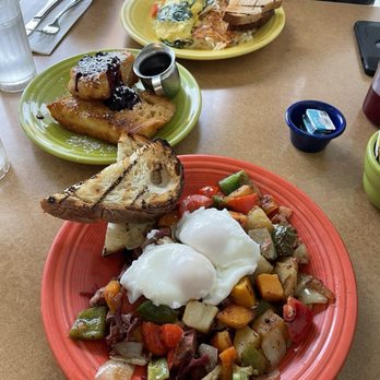 Geraldine's Counter - Corned beef hash (with sourdough toast and over-medium eggs). French toast (blueberry). Omelette with toast and hash browns. - American Near Me - Seattle, Washington Geraldine's Counter - Corned beef hash (with sourdough toast and over-medium eggs). French toast (blueberry). Omelette with toast and hash browns. - American Near Me - Seattle, Washington