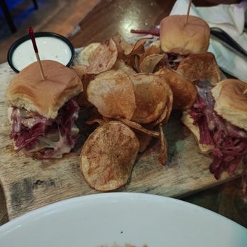 McCarthy's Pub NYC - Cornbeef sliders - Irish Pub Near Me - New York, New York