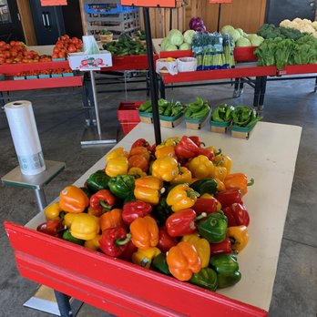 Circle R Fruit Farms - My Circle R pics - Farmers Market Near Me - Waterport, New York