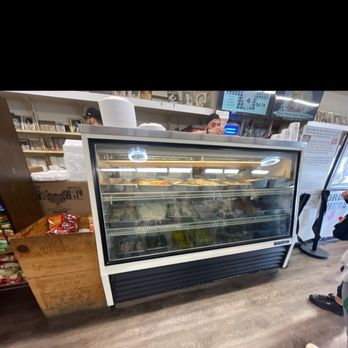 Roma Deli - Italian Near Me - North Hollywood, California