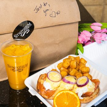 Symposium Cafe Restaurant Waterdown - Eggs Benjamin take out breakfast and fresh OJ - Breakfast & Brunch Near Me - Waterdown, Ontario