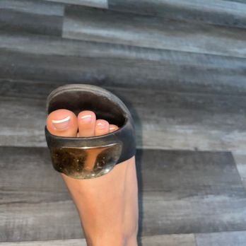 Crown Royal Nails Lounge 2 - Broken gel not even a full 2 weeks later. - Nail Salons Near Me - Bakersfield, California Crown Royal Nails Lounge 2 - Broken gel not even a full 2 weeks later. - Nail Salons Near Me - Bakersfield, California