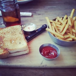 Townhall Public House - Peach tea (peach snapps, iced tea &bourbon). Tuna melt with fries.
