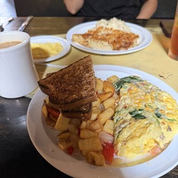 Meridian Cafe - Omelette and biscuits and gravy. Home fries. - Breakfast & Brunch Near Me - Puyallup, Washington Meridian Cafe - Omelette and biscuits and gravy. Home fries. - Breakfast & Brunch Near Me - Puyallup, Washington