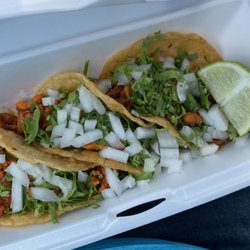 El Sabor De Mexico Taqueria Food Truck - 3 Chicken Tacos w/ onion & cilantro - $9