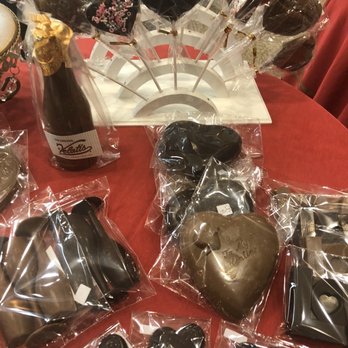 The Original Velatis - Valentine's display - Desserts Near Me - Bethesda, Maryland The Original Velatis - Valentine's display - Desserts Near Me - Bethesda, Maryland