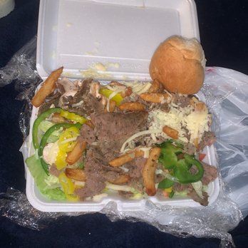 Mama Pepino's - I ordered gyro salad No green peppers. I received salad with peppers and cold meat - Pizza Near Me - Munhall, Pennsylvania Mama Pepino's - I ordered gyro salad No green peppers. I received salad with peppers and cold meat - Pizza Near Me - Munhall, Pennsylvania
