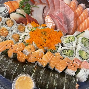 Ai Sushi - Sashimi & rolls platter - Sushi Bars Near Me - Markham, Ontario