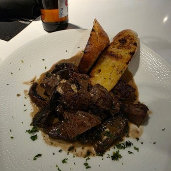 Romano Bar & Grill - Italian Near Me - Roseville, Michigan