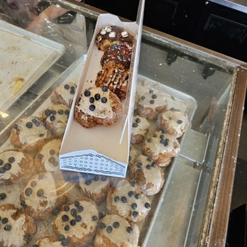 Parlor Doughnuts - We ordered churro . Churro flavor very slight. Carnival has blue and red sprinkles . Blueberry lemon cheesecake . Turtle cheesecake . - Donuts Near Me - Oceanside, California Parlor Doughnuts - We ordered churro . Churro flavor very slight. Carnival has blue and red sprinkles . Blueberry lemon cheesecake . Turtle cheesecake . - Donuts Near Me - Oceanside, California