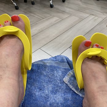 Roxy Nail Salon & Bar - Regular pedicure - Nail Salons Near Me - Jacksonville, Florida