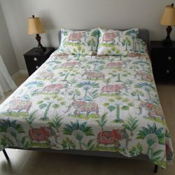 Coastal Classics - Queen platform bed