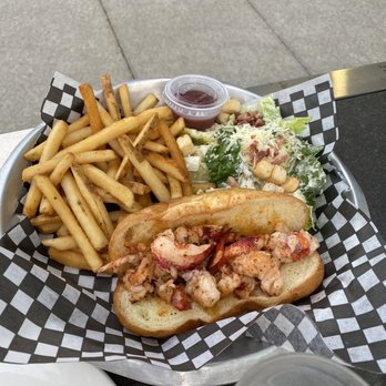 Good Catch Boil House - Lobster Roll - Cajun/Creole Near Me - Markham, Ontario