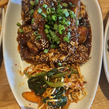 Mahi’ai Table - Sticky Ribs - Cocktail Bars Near Me - Kapolei, Hawaii