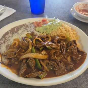 Pepe El Toro Restaurante  - Steick picado - New Mexican Cuisine Near Me - Lancaster, California