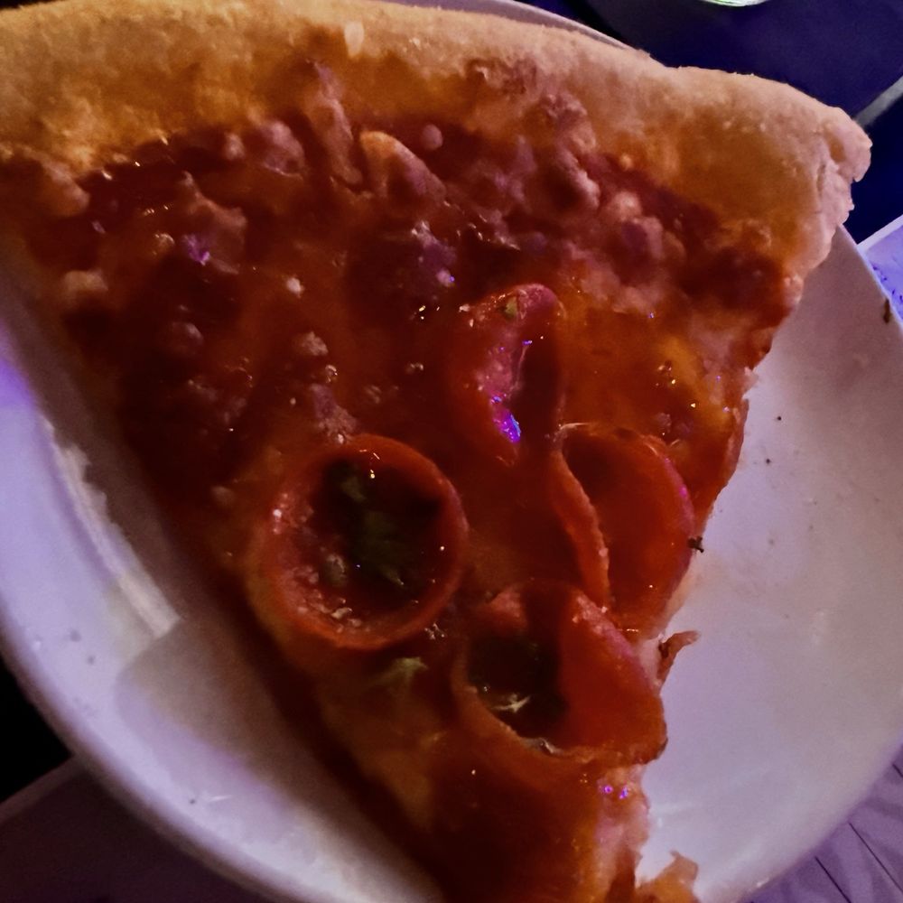 Brokedown Palace - Pepperoni & Hot Honey Pizza - Comfort Food Near Me - Wayne, New Jersey Brokedown Palace - Pepperoni & Hot Honey Pizza - Comfort Food Near Me - Wayne, New Jersey