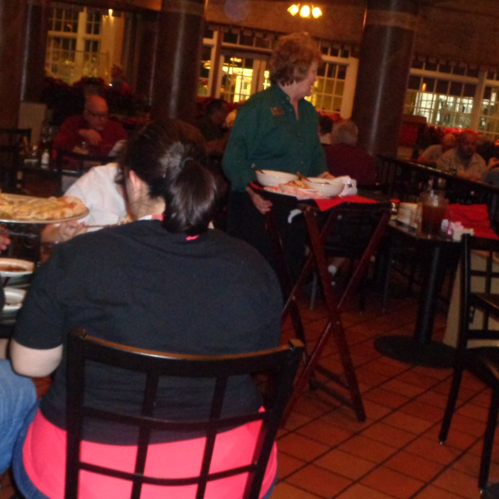 Passaggio Italian Gardens - Diners at Dinner Time - Italian Near Me - Laughlin, Nevada Passaggio Italian Gardens - Diners at Dinner Time - Italian Near Me - Laughlin, Nevada