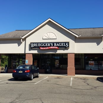 Bruegger's Bagels - Store front - Bagels Near Me - Stow, Ohio