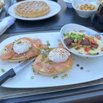 Another Broken Egg Cafe - Smoked Salmon Benedict - Breakfast & Brunch Near Me - Houston, Texas