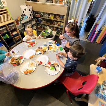 Sunbeam - Children learning and lunch - Child Care & Day Care Near Me - Englewood, Colorado