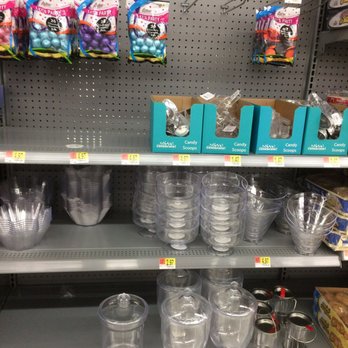 Walmart - Pearl City Walmart had 2 bowls. This Walmart offers 7 different styles. What the what?!? - Department Stores Near Me - Mililani, Hawaii Walmart - Pearl City Walmart had 2 bowls. This Walmart offers 7 different styles. What the what?!? - Department Stores Near Me - Mililani, Hawaii