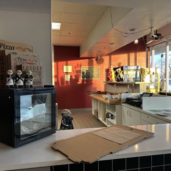 525 Pizza - Entrance view - Pizza Near Me - Fresno, California 525 Pizza - Entrance view - Pizza Near Me - Fresno, California