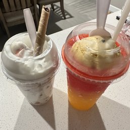 Fresas con crema & raspado (strawberry mango) Fresas con crema & raspado (strawberry mango)