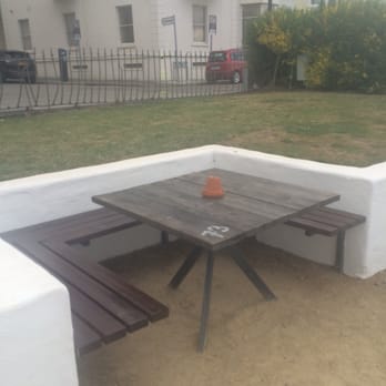 Oliveto - Cute Bench / Booth seating - Italian Near Me - Dublin, D
