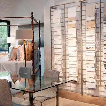 Peacock Alley Lounge