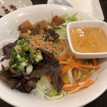 Pho Ninh Kieu - B3. Bun Cha Gio Thit Nuong (Spring Rolls & Grilled Pork ) - Vietnamese Near Me - Parsippany, New Jersey
