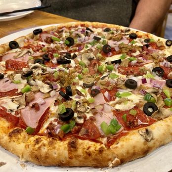 Great White Pizza - Large Supreme - Pizza Near Me - Panama City Beach, Florida