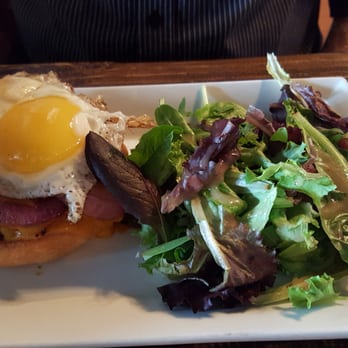 Layered Cakerie - 50/50 burger - Bakeries Near Me - Montclair, California Layered Cakerie - 50/50 burger - Bakeries Near Me - Montclair, California