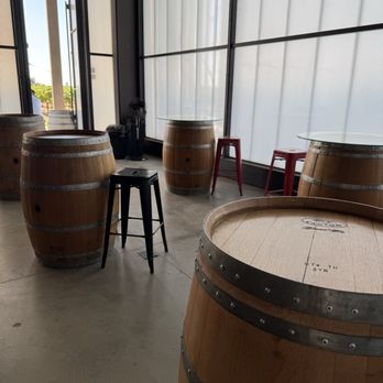 m2 Wines - Indoor - Wine Tasting Room Near Me - Acampo, California