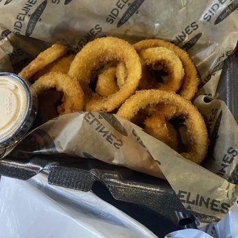 Sidelines Sports Eatery - Maumee - Onion Rings - American Near Me - Maumee, Ohio Sidelines Sports Eatery - Maumee - Onion Rings - American Near Me - Maumee, Ohio