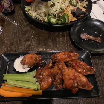 Horace Shellhammer's - Thai chillin wings - Bars Near Me - Newark, Delaware