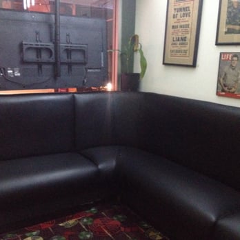 Kew Gardens Cinema - Waiting area clean and comfy seating - Cinema Near Me - Kew Gardens, New York Kew Gardens Cinema - Waiting area clean and comfy seating - Cinema Near Me - Kew Gardens, New York