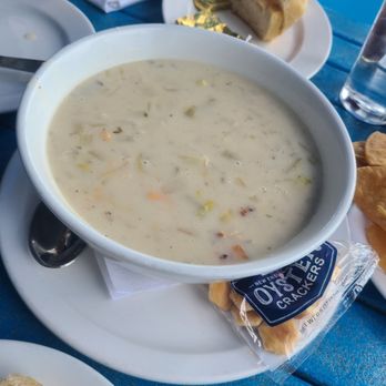 Sam's Chowder House - Chowder large size - Seafood Near Me - Half Moon Bay, California