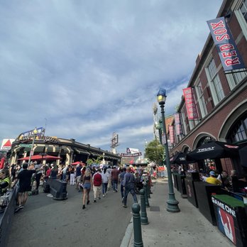 Fenway Park - Stadiums & Arenas Near Me - Boston, Massachusetts Fenway Park - Stadiums & Arenas Near Me - Boston, Massachusetts