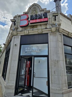 Ben's Bar-Be-Cue by null