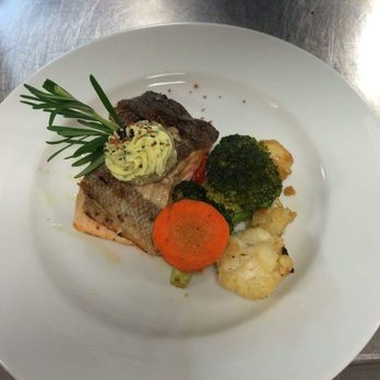 O'Vesuvio Da Simone - Italian Near Me - Egglham, BY