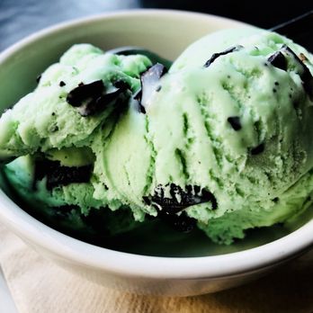 Yard House - Mint Chocolate Chip Ice Cream - New American Near Me - Carlsbad, California