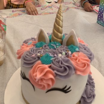 Sweet Kiss Cupcakes - a unicorn cake with pink and purple frosting - Cupcakes Near Me Sweet Kiss Cupcakes - a unicorn cake with pink and purple frosting - Cupcakes Near Me