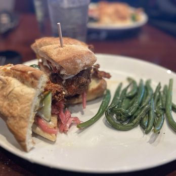 Houlihan's - Fried chicken sandwich - New American Near Me - Hershey, Pennsylvania Houlihan's - Fried chicken sandwich - New American Near Me - Hershey, Pennsylvania