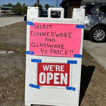 Pine Castle Methodist Thrift Shop - Discounts - Thrift Stores Near Me - Orlando, Florida