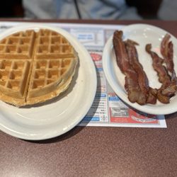 Double T Diner - Waffle and side of bacon.